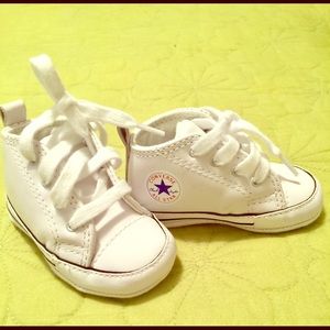 Converse in awesome condition size 2 infant/baby.